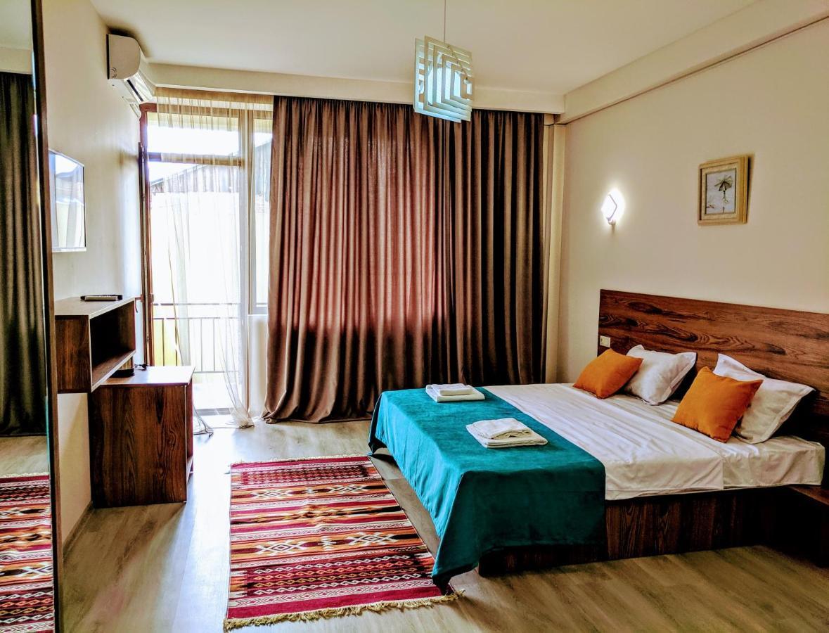 Hotel 5 Rooms Tbilissi Extérieur photo